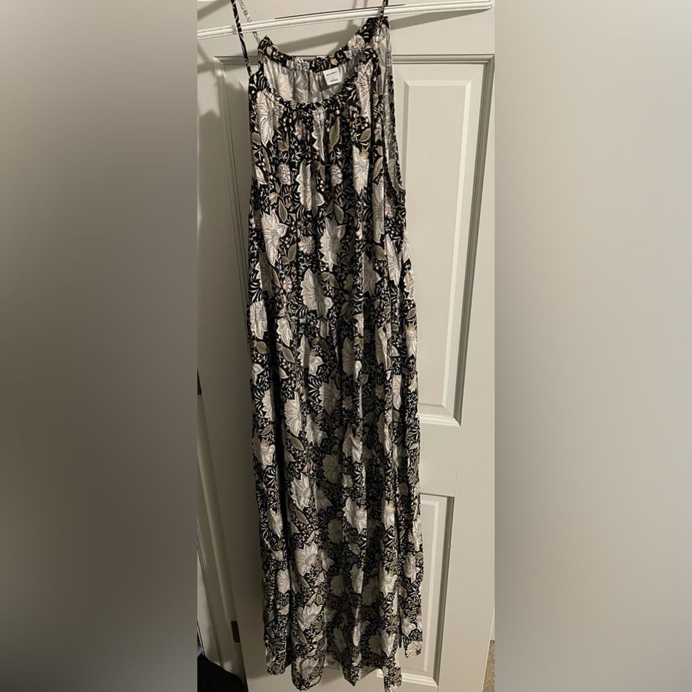Old Navy Patterned Maxi Dress - Size Large